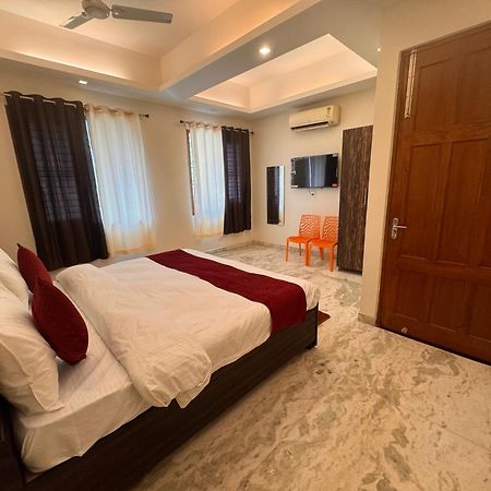 Hl Grand Hotel Lucknow Extérieur photo